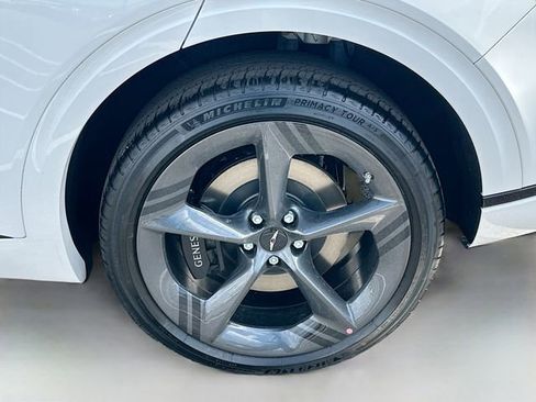 Certified 2026 Genesis GV70 3.5T Sport Prestige AWD/4WD image 23