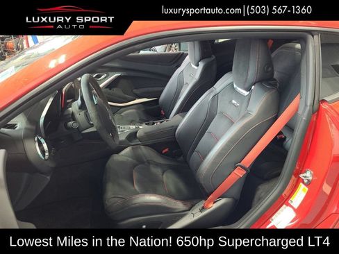 Used 2017 Chevrolet Camaro ZL1 RWD image 7