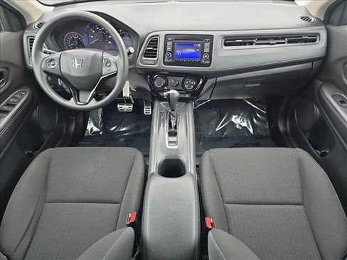 Used 2018 Honda HR-V LX image 9