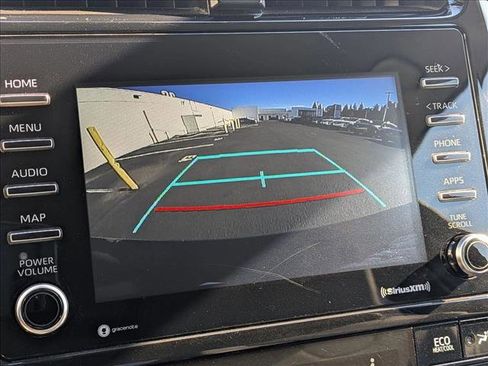 Used 2022 Toyota Prius LE image 14