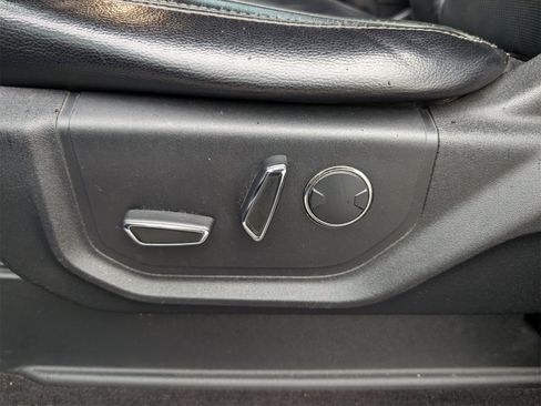 Used 2017 Ford F150 Lariat w/ Equipment Group 502A Luxury image 15