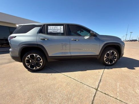 New 2026 Chevrolet Equinox LT w/ Convenience Package II image 19