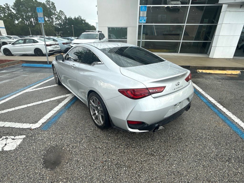 Used 2019 INFINITI Q60 3.0t Luxe w/ Cargo Package RWD image 10