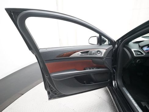 Used 2020 Lincoln MKZ Reserve w/ Monochromatic Package AWD/4WD image 29