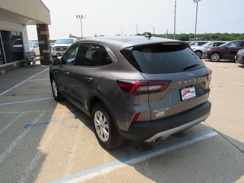 Used 2023 Ford Escape Active AWD/4WD image 7