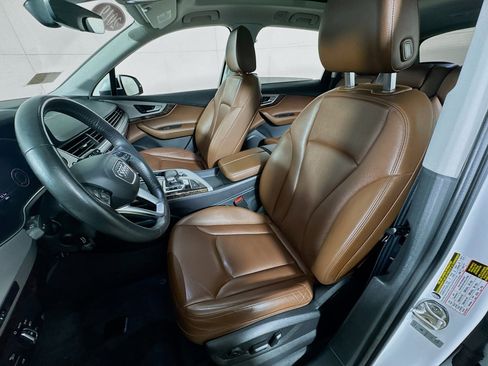 Used 2019 Audi Q7 2.0T Premium w/ Cold Weather Package image 14