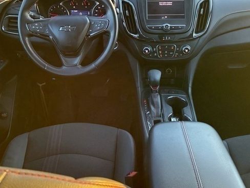 Used 2022 Chevrolet Equinox RS w/ LPO, Floor Liner Package image 6