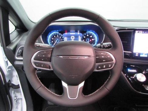 New 2027 Chrysler Pacifica Select FWD image 24