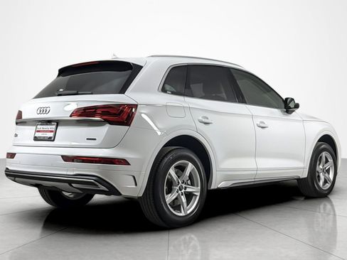 Used 2023 Audi Q5 2.0T Premium w/ Convenience Package AWD/4WD image 5