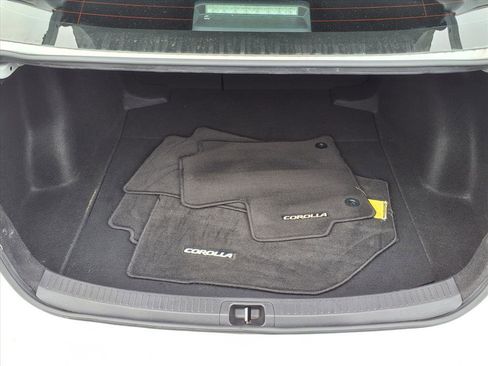 Used 2022 Toyota Corolla LE image 27