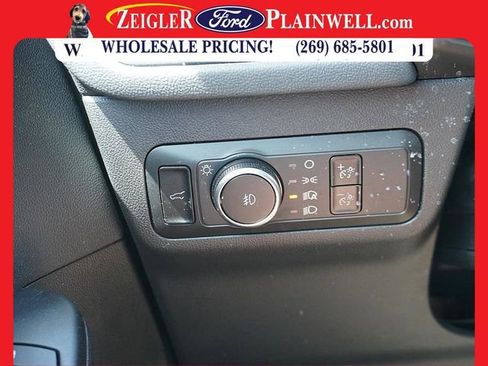 Used 2023 Ford Escape Platinum image 30