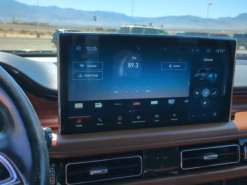Used 2022 Lincoln Nautilus Reserve w/ Monochromatic Package AWD/4WD image 22
