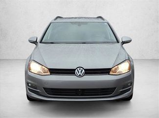 Used 2017 Volkswagen Golf SE video 2