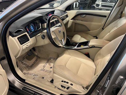 Used 2016 Volvo XC70 T5 Premier w/ Proximity Package AWD/4WD image 10