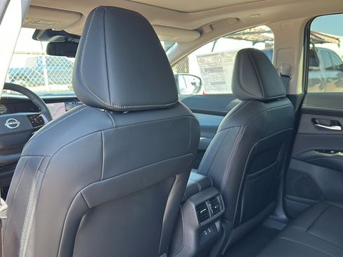 New 2025 Nissan Murano SL image 14