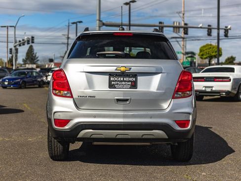 Used 2022 Chevrolet Trax LT w/ Driver Confidence Package AWD/4WD image 11