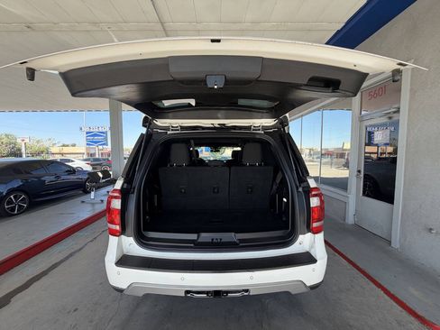 Used 2019 Ford Expedition XLT RWD image 21