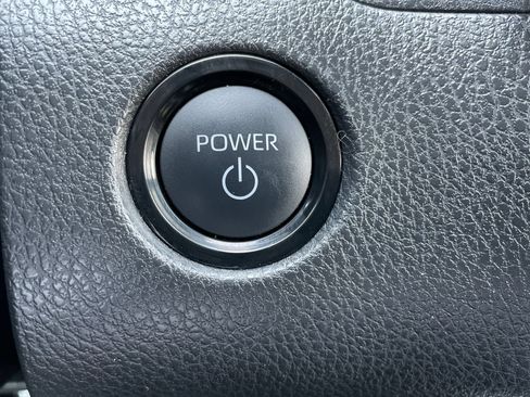 Used 2025 Toyota Camry LE w/ Convenience Package FWD image 22