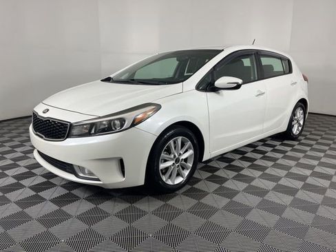 Used 2017 Kia Forte LX w/ Option Group 020 image 5