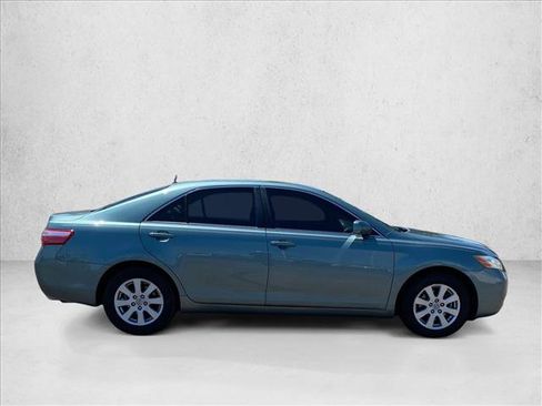 Used 2009 Toyota Camry LE FWD image 4