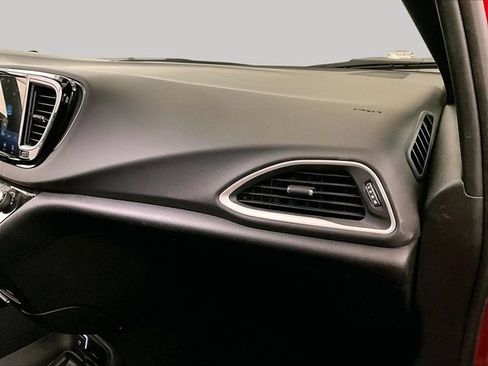 Used 2026 Chrysler Voyager LX FWD image 15
