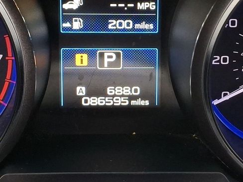 Used 2015 Subaru Legacy 3.6R Limited AWD/4WD image 21