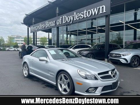 Used 2011 Mercedes-Benz SL 550 image 1