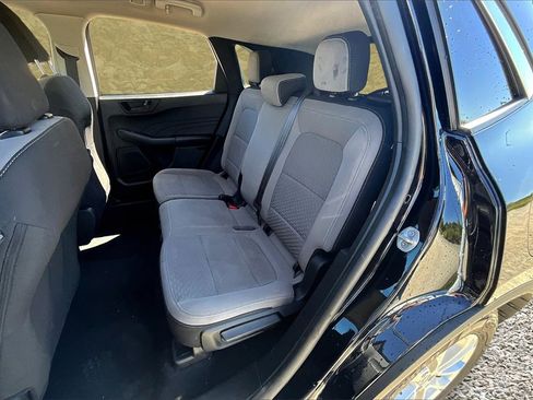 Used 2022 Ford Escape SE image 25