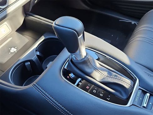 New 2026 Honda HR-V EX-L image 10