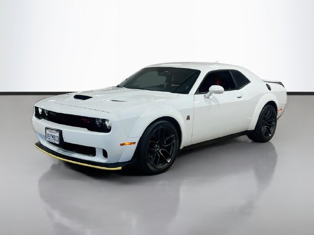 Used 2022 Dodge Challenger R/T Scat Pack RWD image 3