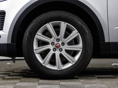 Used 2018 Jaguar E-PACE S image 43