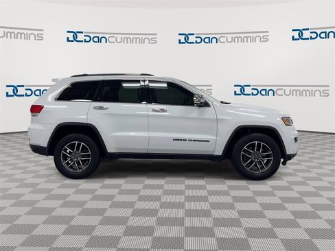 Used 2019 Jeep Grand Cherokee Limited image 9