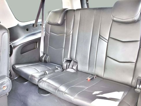 Used 2015 Cadillac Escalade ESV Premium image 20