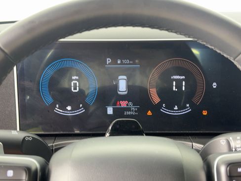 Used 2025 Hyundai Santa Fe SEL image 19