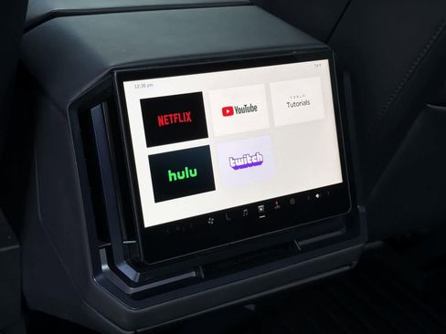 Used 2024 Tesla Cybertruck AWD Crew Cab image 31