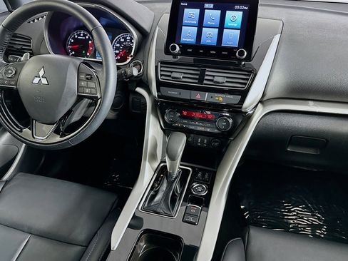 Used 2025 Mitsubishi Eclipse Cross SEL image 6