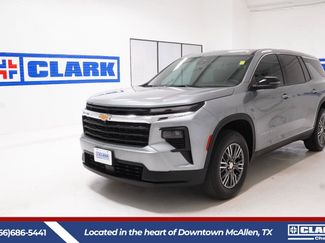 Used 2024 Chevrolet Traverse LS FWD video 1