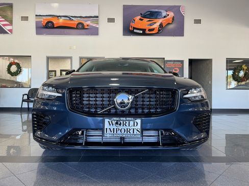 Used 2025 Volvo S60 T8 Ultra w/ Climate Package image 7