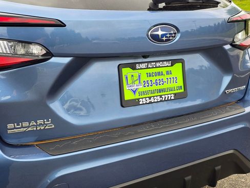 Used 2024 Subaru Crosstrek 2.0i Premium AWD/4WD image 17