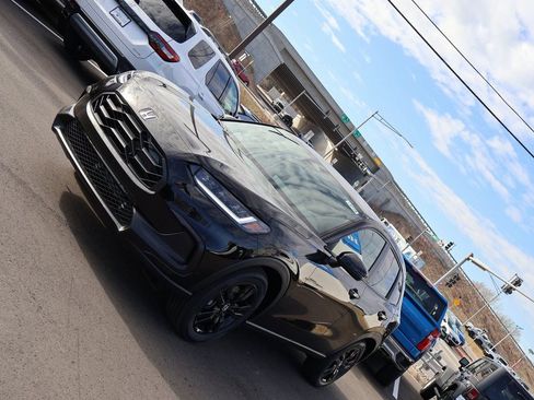 New 2026 Honda HR-V Sport image 3