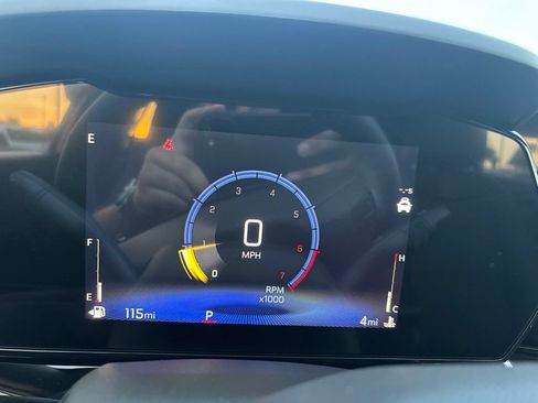 New 2026 Chevrolet Trax RS w/ Driver Confidence Package FWD image 22