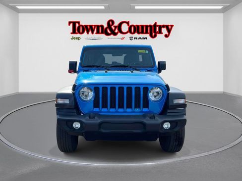 Used 2022 Jeep Wrangler Unlimited Sport AWD/4WD image 2
