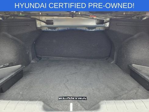 Used 2025 Hyundai Elantra SEL FWD image 31