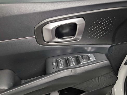 Certified 2025 Kia Sorento EX AWD/4WD image 43