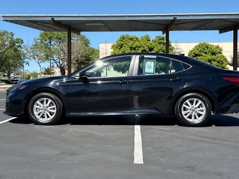 Used 2025 Toyota Camry LE image 14