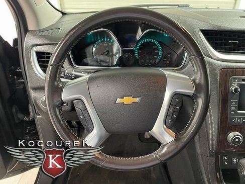 Used 2017 Chevrolet Traverse LT image 14