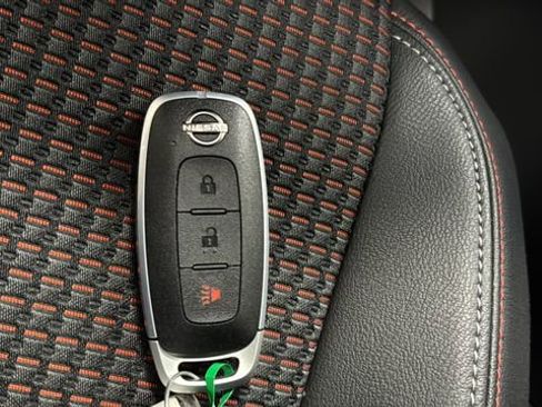 Used 2025 Nissan Kicks SR FWD image 20