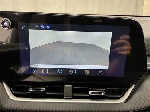 New 2027 Chevrolet Equinox LT w/ Safety and Technology Package AWD/4WD image 18
