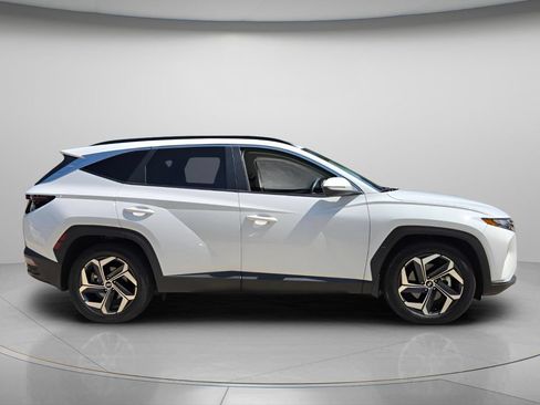 Used 2024 Hyundai Tucson SEL w/ Convenience Package FWD image 8