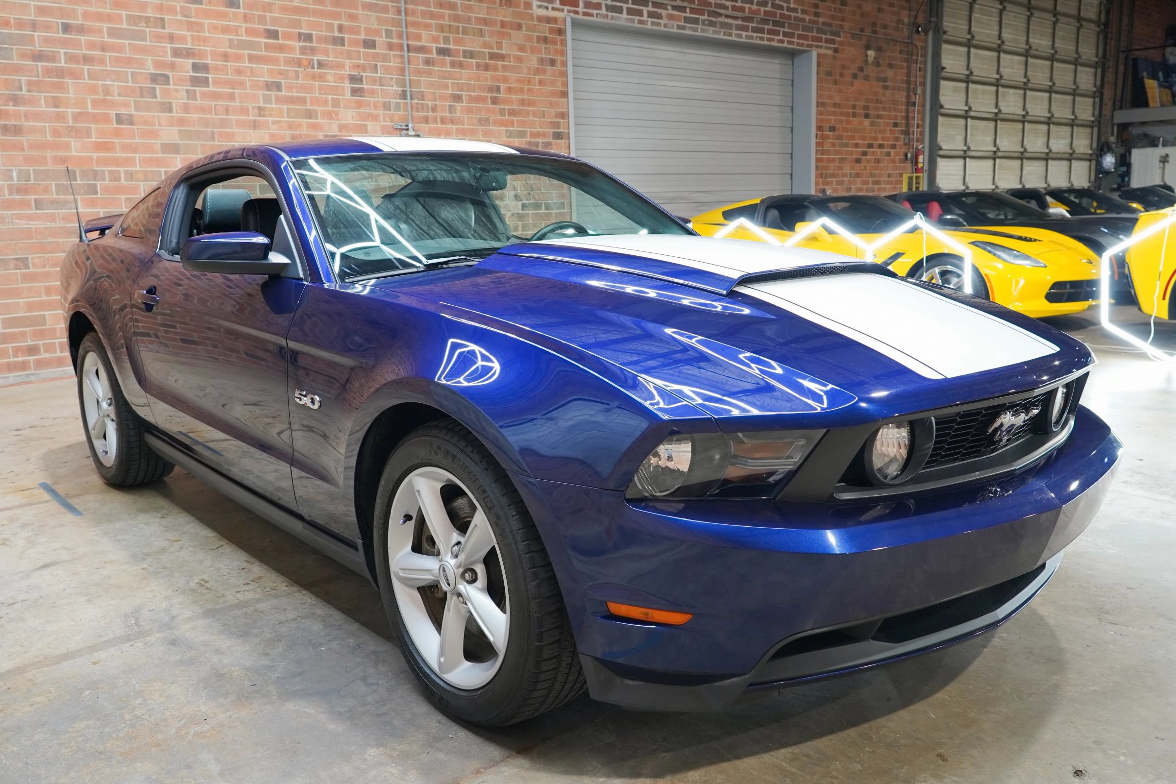 Used 2012 Ford Mustang GT Premium w/ GT Coupe Accessory Pkg 4 RWD image 3